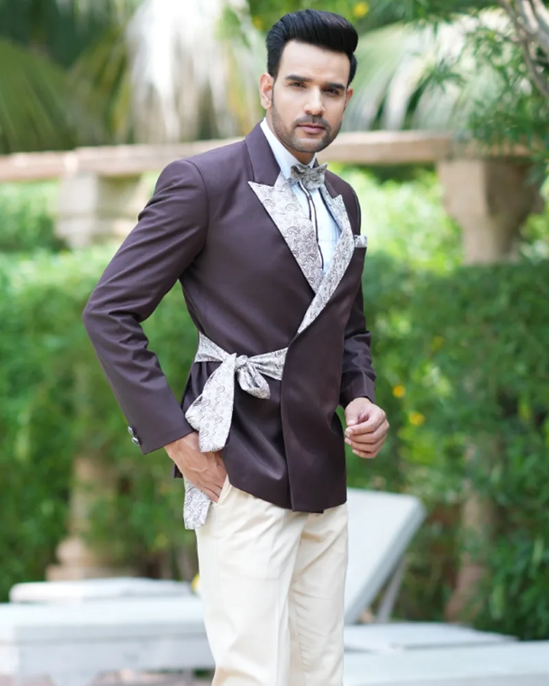 The Silver and Walnut Stellar Tuxedo Set - Image 5