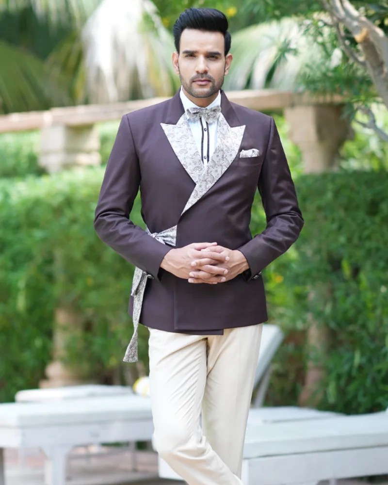 The Silver and Walnut Stellar Tuxedo Set