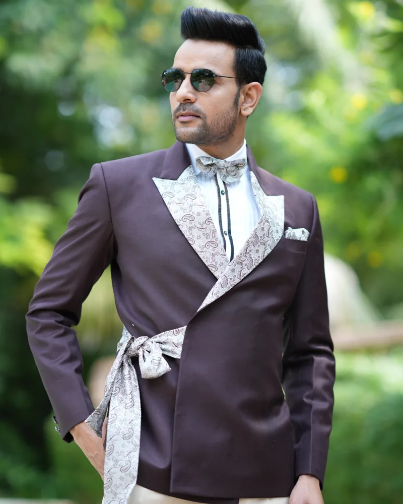 The Silver and Walnut Stellar Tuxedo Set - Image 2